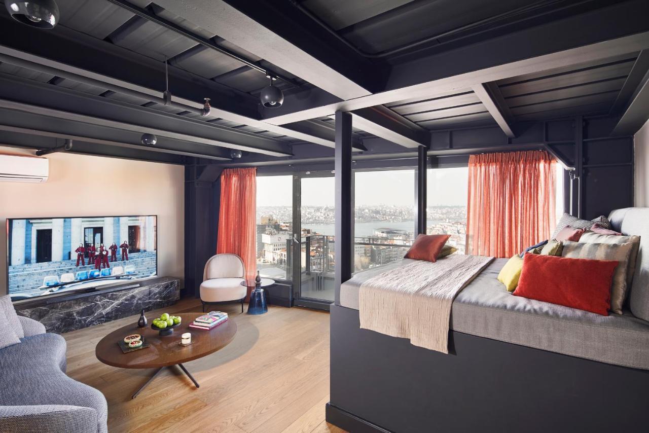 Lab & 5* Istanbul